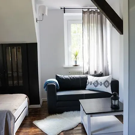 Goscinne Parkowa 2 ベッド・アンド・ブレックファスト Świeradów-Zdrój