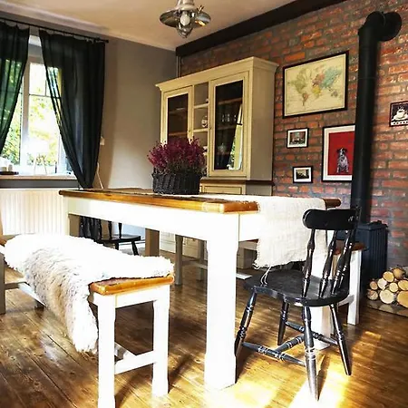 Goscinne Parkowa 2 ベッド・アンド・ブレックファスト Świeradów-Zdrój