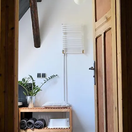 Gościnne Parkowa 2 *