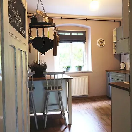 Goscinne Parkowa 2 *